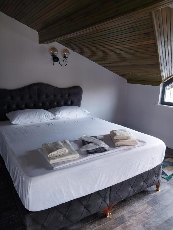 Zemahotel Catalca Bagian luar foto